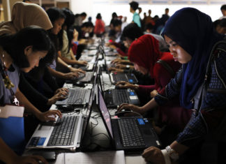 Indonesia Internet still in its early days