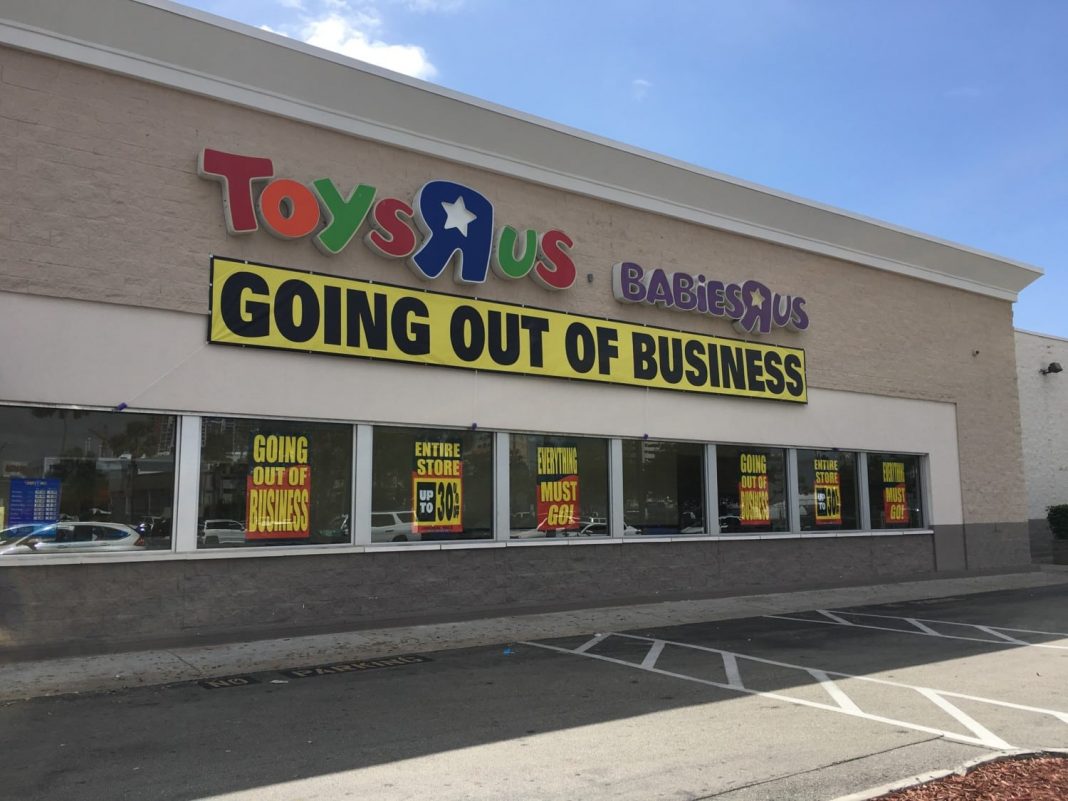 toy r us going out of business