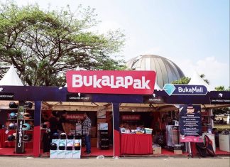 Who are the major shareholders of Bukalapak? Bukalapak Shareholders - Cover Image